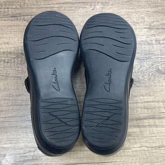 Clarks~Women’s~Black Soft Cushion Comfort T-Strap Flats~Size 9M (16180) - Picture 8 of 9